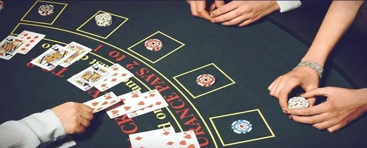 Lật Mở Bí Ẩn Dưới Những Lá Bài: Trải Nghiệm Blackjack Tại VNBET77